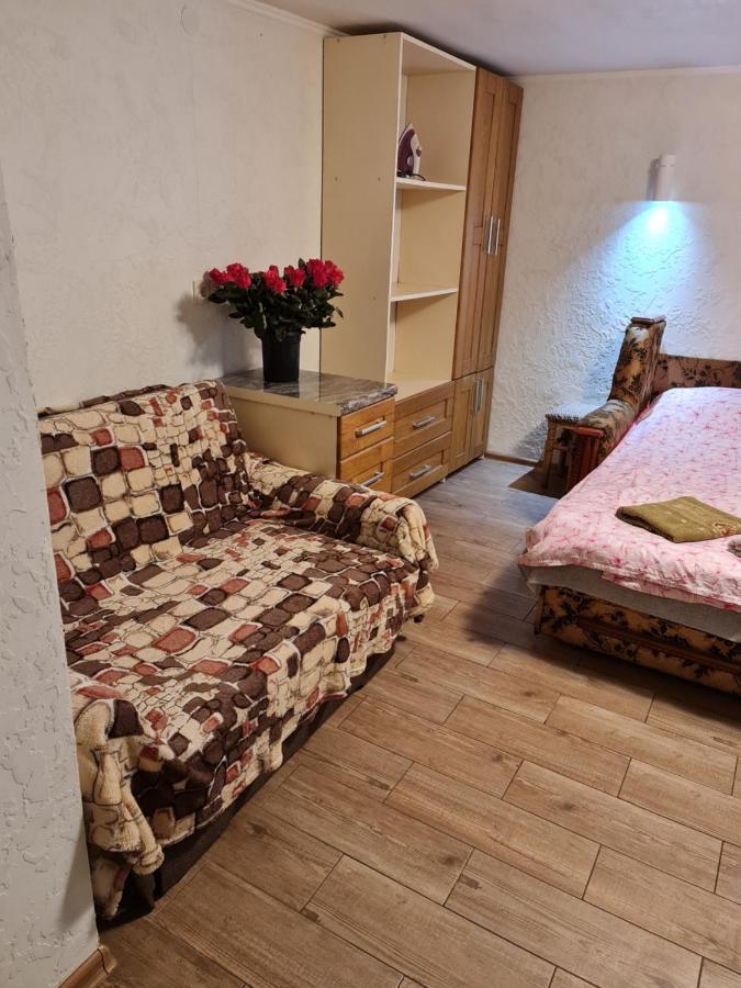 Студіо На Кoновальця Appartement Lviv Buitenkant foto
