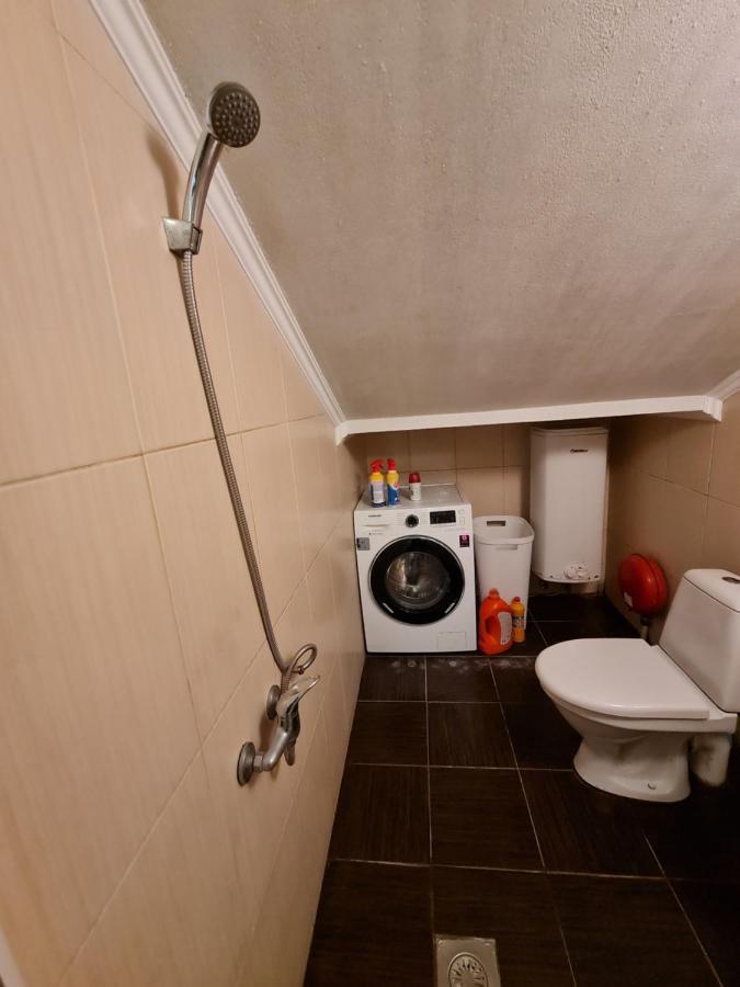 Студіо На Кoновальця Appartement Lviv Buitenkant foto
