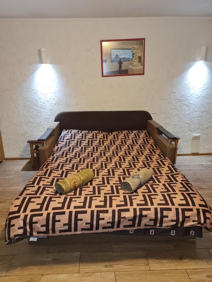Студіо На Кoновальця Appartement Lviv Buitenkant foto