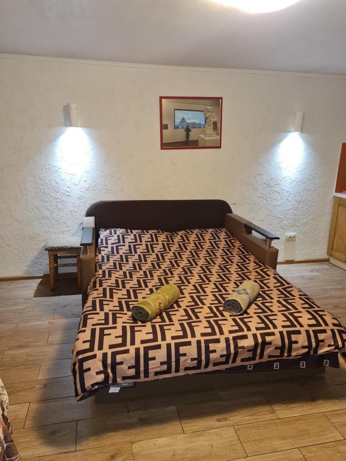 Студіо На Кoновальця Appartement Lviv Buitenkant foto